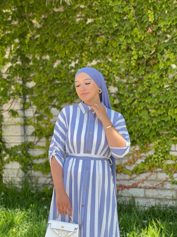 Robe en lin rayée