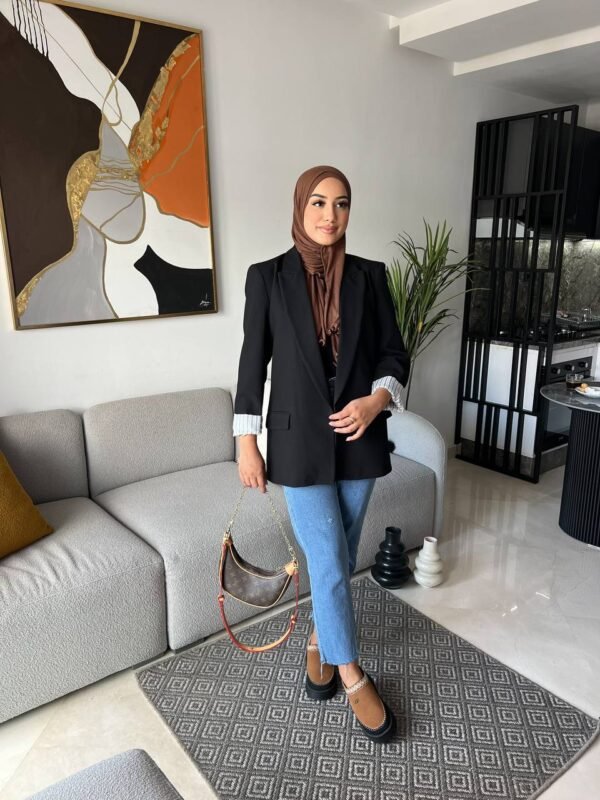 Blazer Noir Classique – Élégance Intemporelle