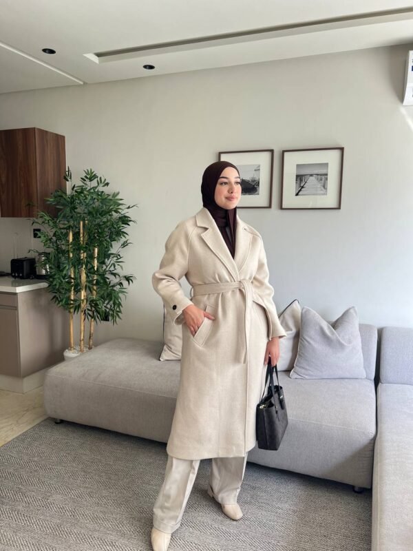 manteau-long-beige-mode-tendance-2025